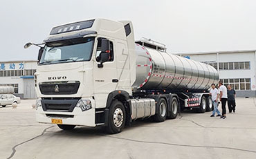 天潤(rùn)新東牌半掛鮮奶運(yùn)輸車產(chǎn)品特點(diǎn)