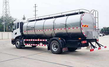 從“漏”到“穩(wěn)”：侯先生的鮮奶運輸車“逆襲”記