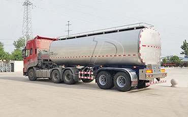 新東鮮奶運(yùn)輸車，為山東物流公司帶來發(fā)展新機(jī)遇