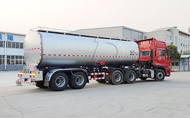 郜先生：新東鮮奶運輸車，保溫保鮮，一路無憂